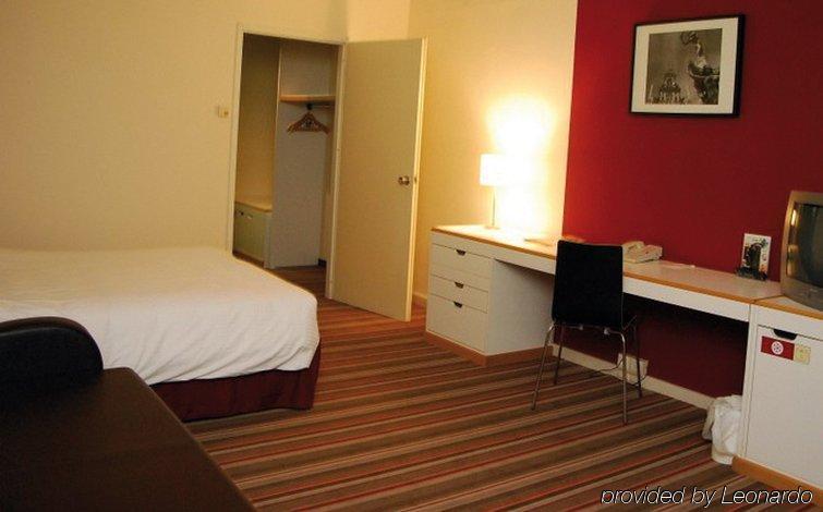 Hampton'S Hotel Namur Wepion Ruang foto