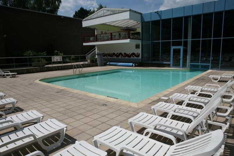 Hampton'S Hotel Namur Wepion Bagian luar foto
